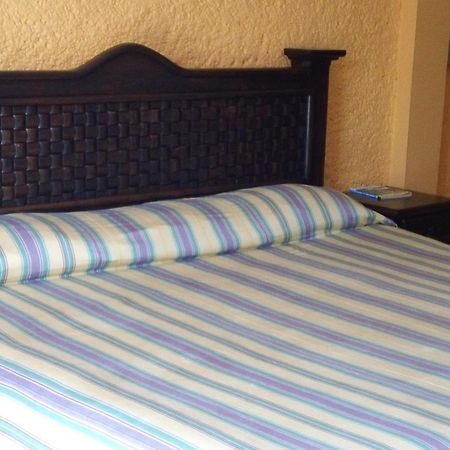 Hotel Villa Monarca Inn Zitácuaro Zimmer foto